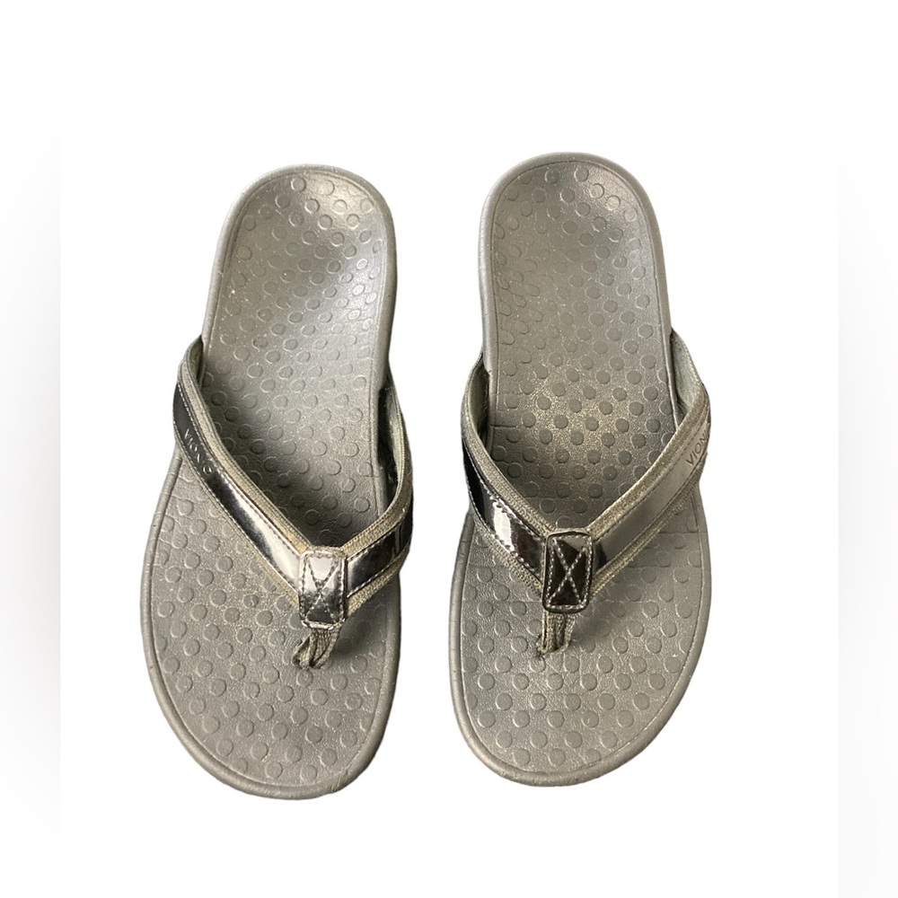 Vionic Tide II black thong flip flop. 8?